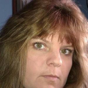 Meet your Posher, Carolyn